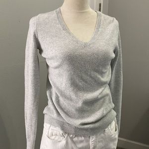 V Neck sweater